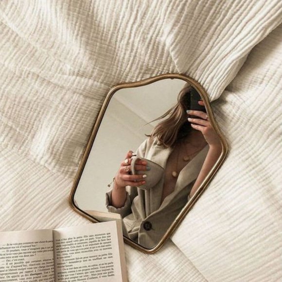 Meet your Posher, Lived In Threads - Picture 9 of 14